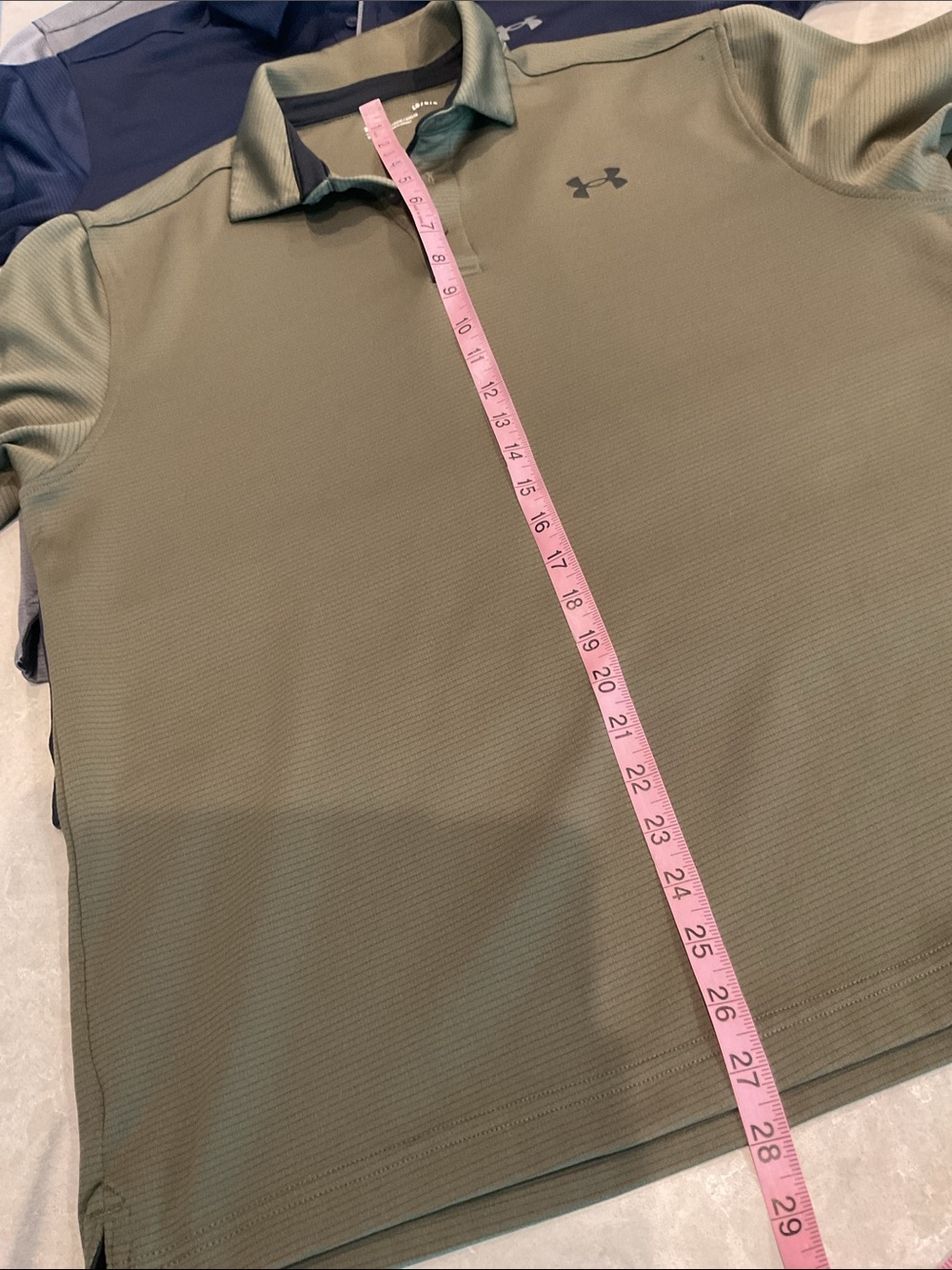 3 Under Armour Shirts - Picture 7 of 8